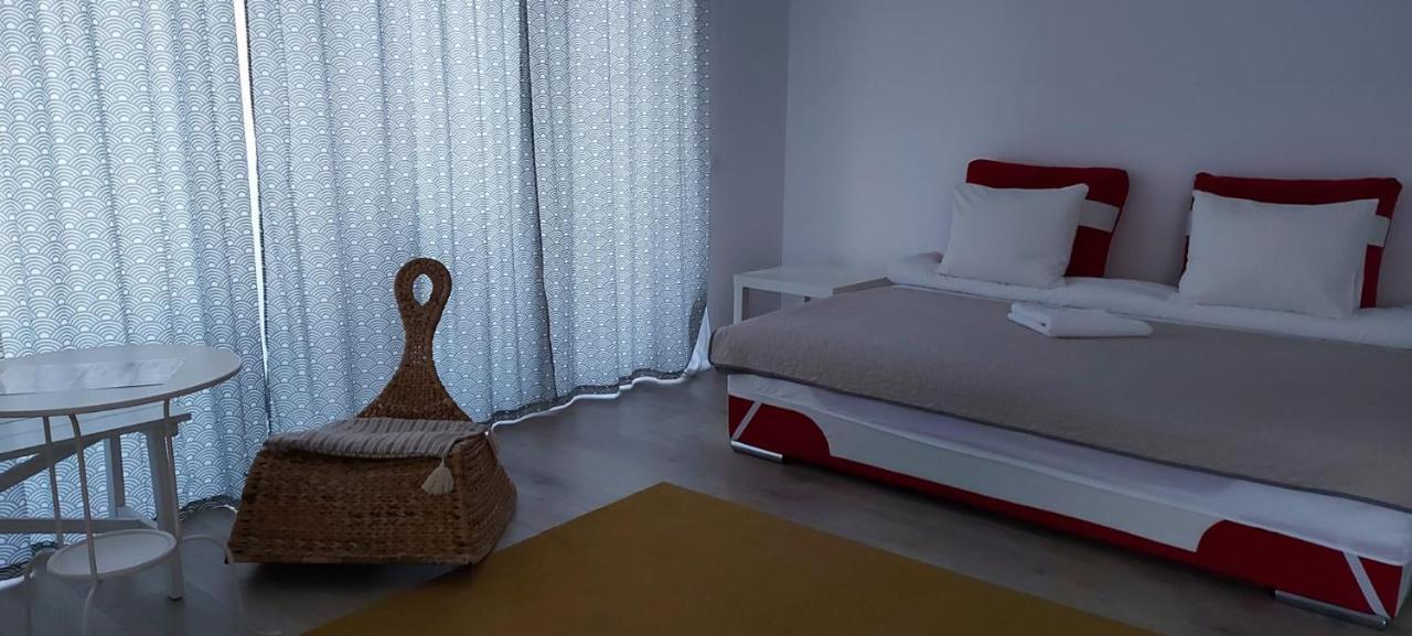 Exquisite Apartament Braşov Esterno foto